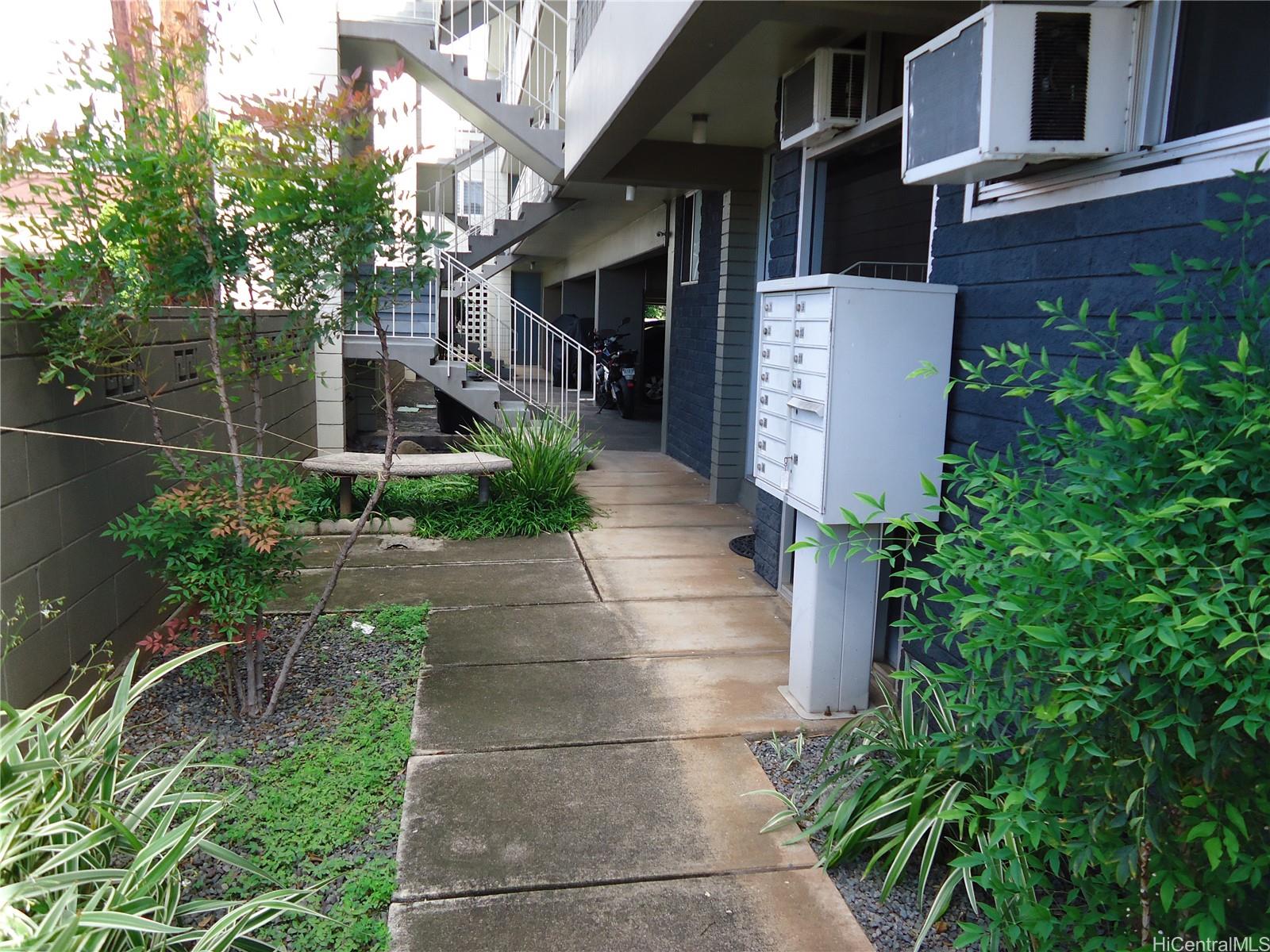 3114 Waialae Ave Honolulu - Rental - photo 13 of 15