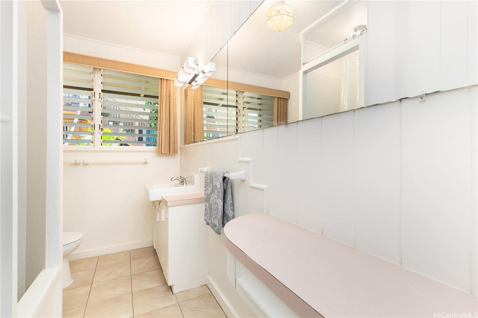 3115 Kaunaoa Street Honolulu - Multi-family - photo 19 of 25