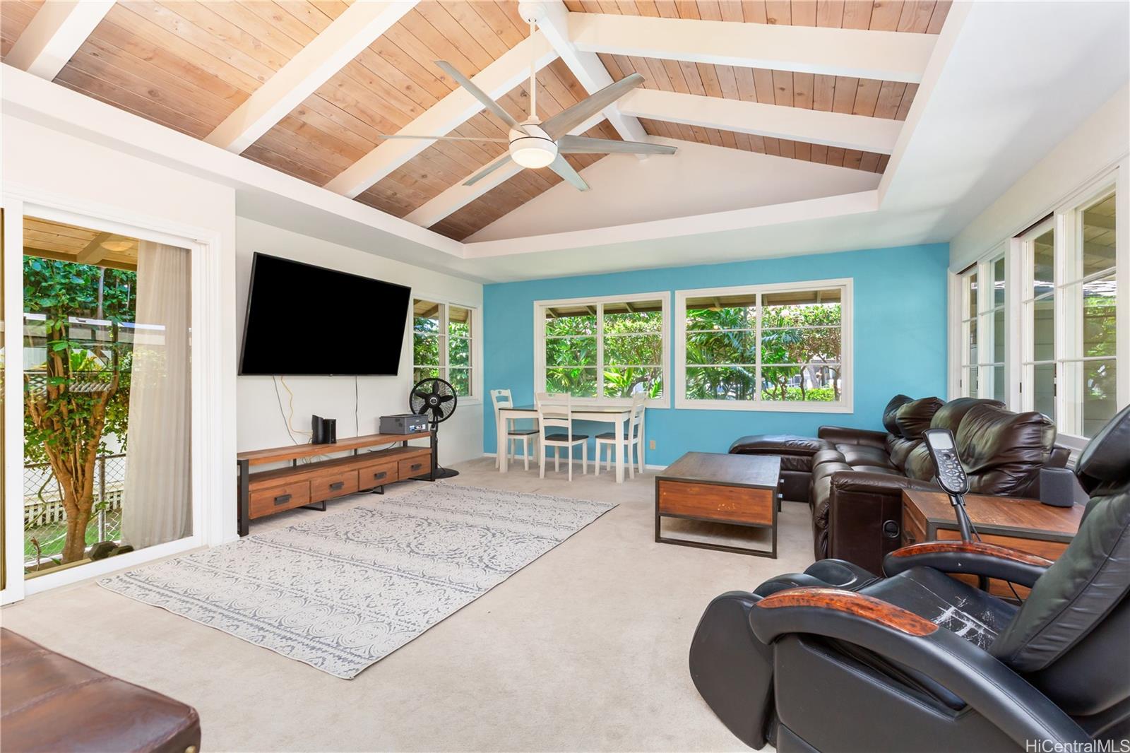 3115 Kaunaoa Street Honolulu - Multi-family - photo 6 of 25
