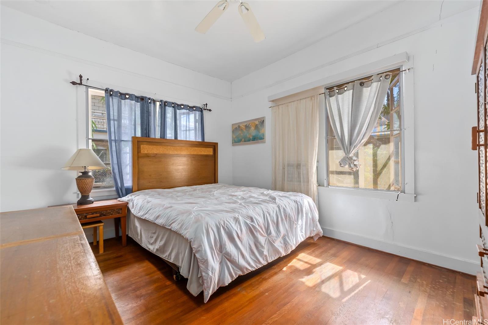 3115  Makini Street Kapahulu, Diamond Head home - photo 11 of 25