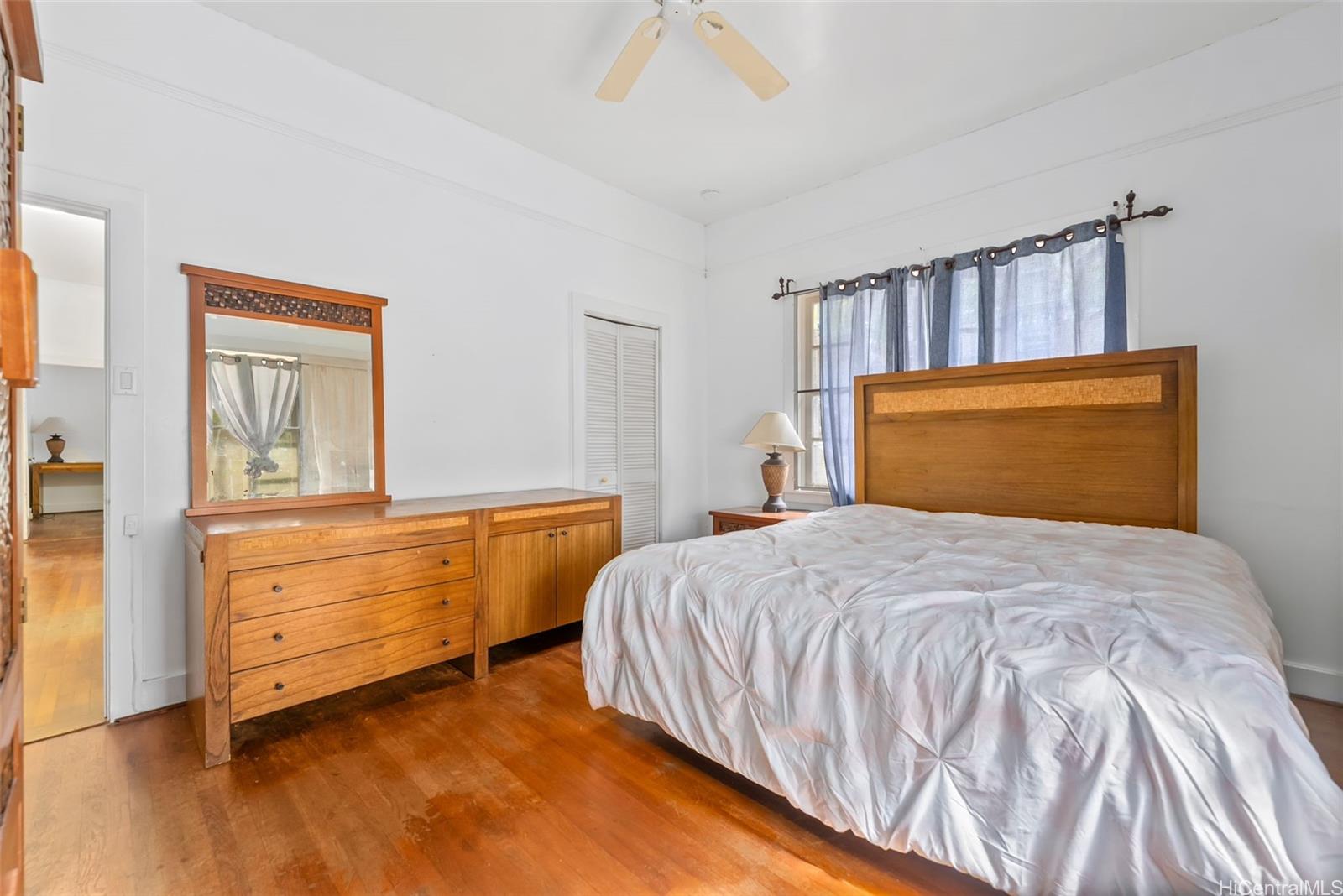 3115  Makini Street Kapahulu, Diamond Head home - photo 12 of 25