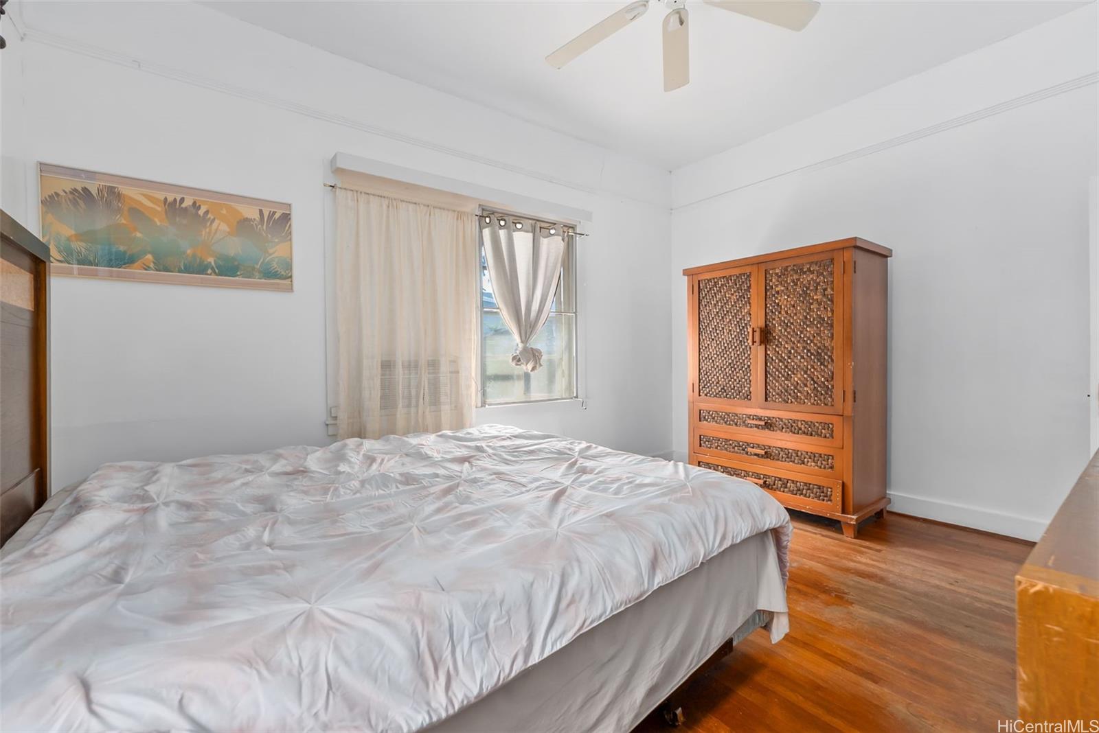 3115  Makini Street Kapahulu, Diamond Head home - photo 13 of 25