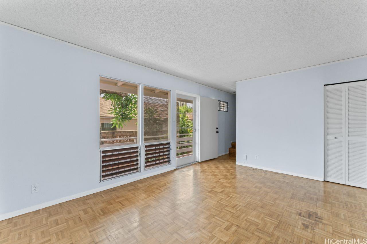 3117  Hunter Street Kapahulu, Diamond Head home - photo 14 of 25
