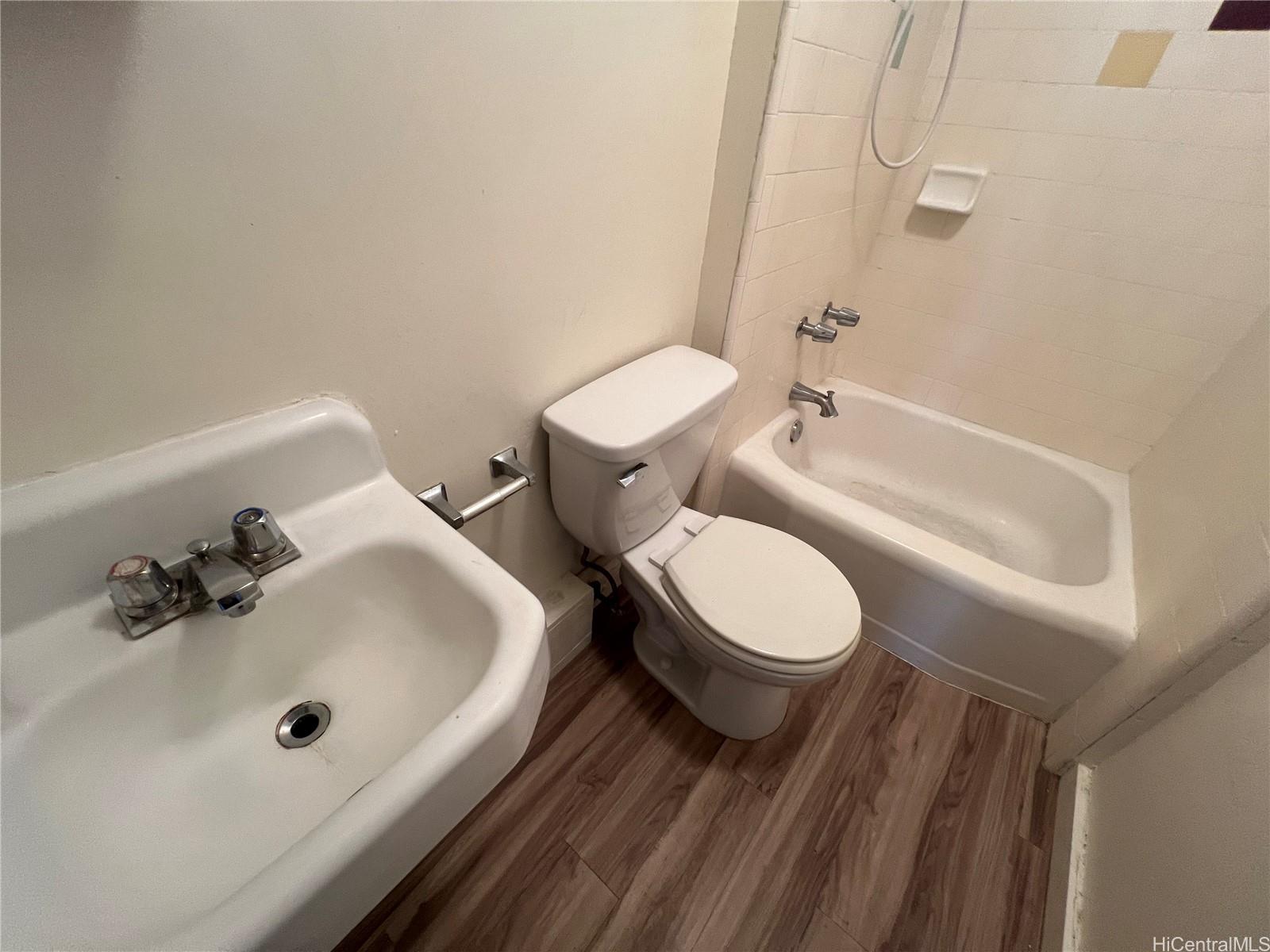 3121 Herbert St Honolulu - Rental - photo 4 of 6