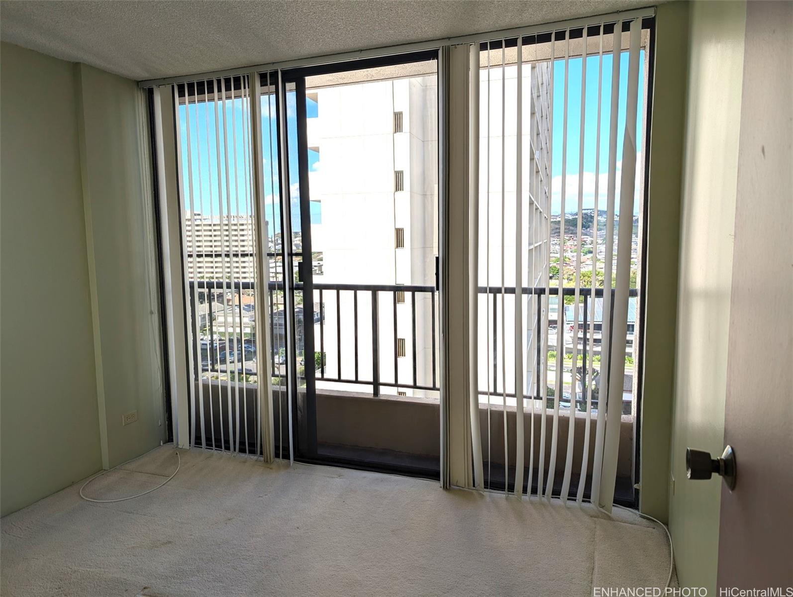 Horizon View Tower condo # 10A, Honolulu, Hawaii - photo 11 of 13