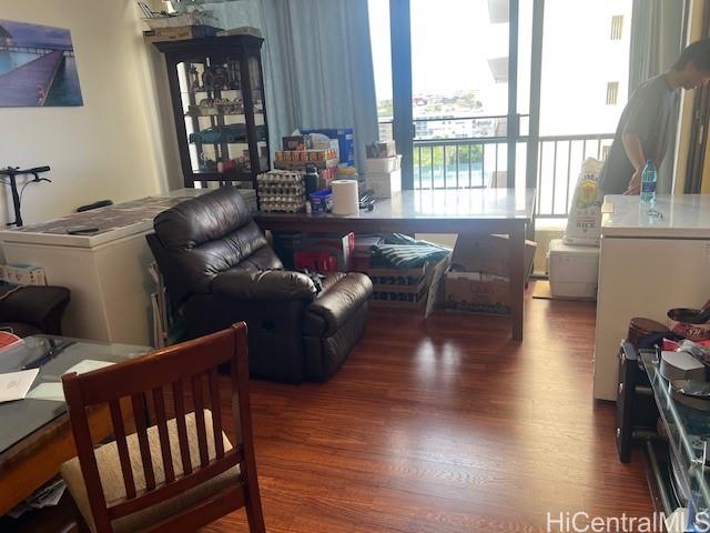 Horizon View Tower condo # 10C, Honolulu, Hawaii - photo 3 of 11