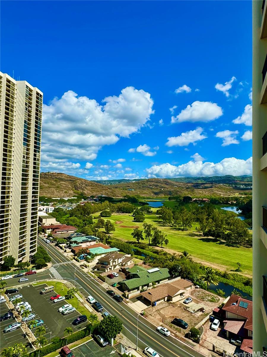 Horizon View Tower condo # 18C, Honolulu, Hawaii - photo 6 of 25