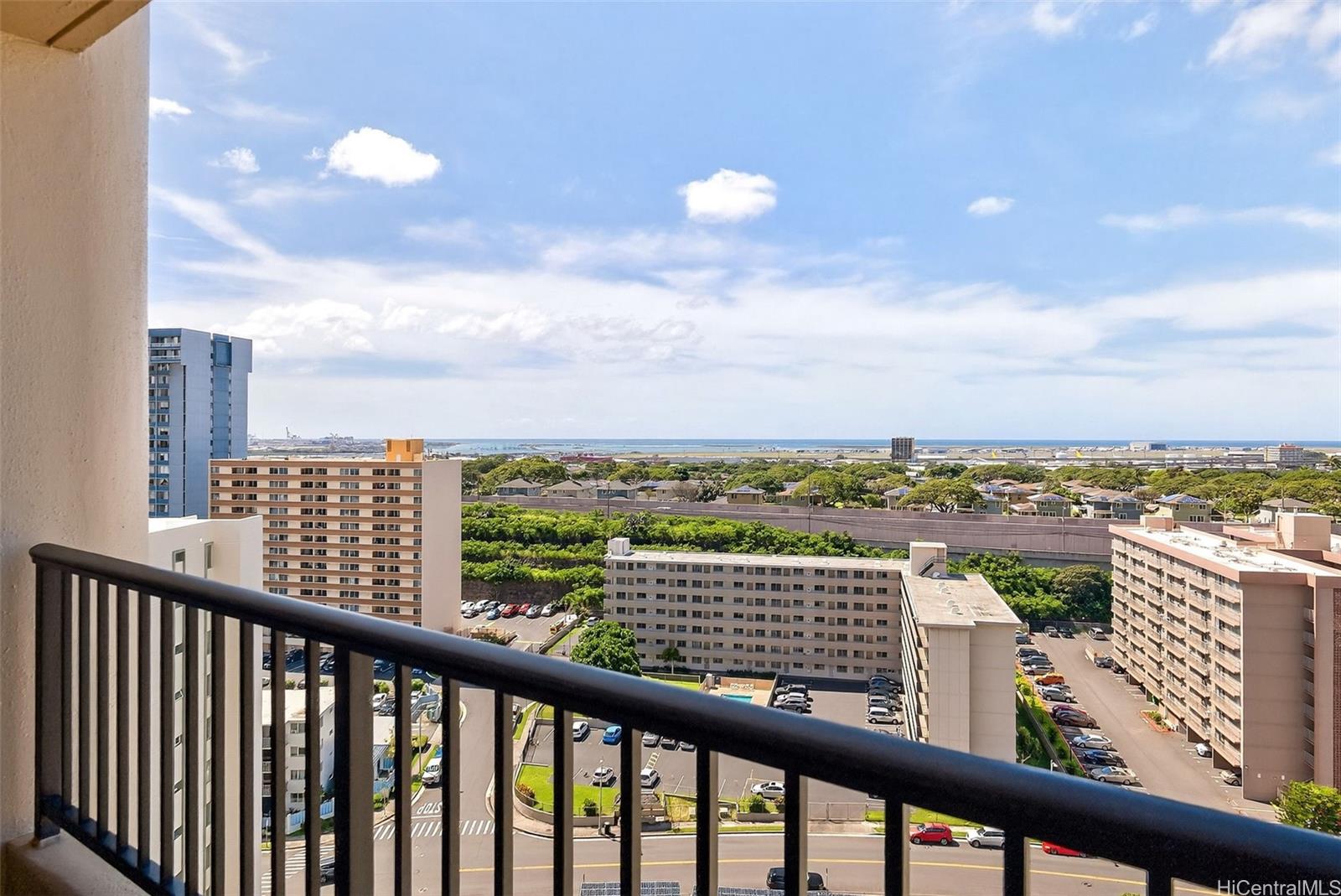 Horizon View Tower condo # 18C, Honolulu, Hawaii - photo 11 of 18
