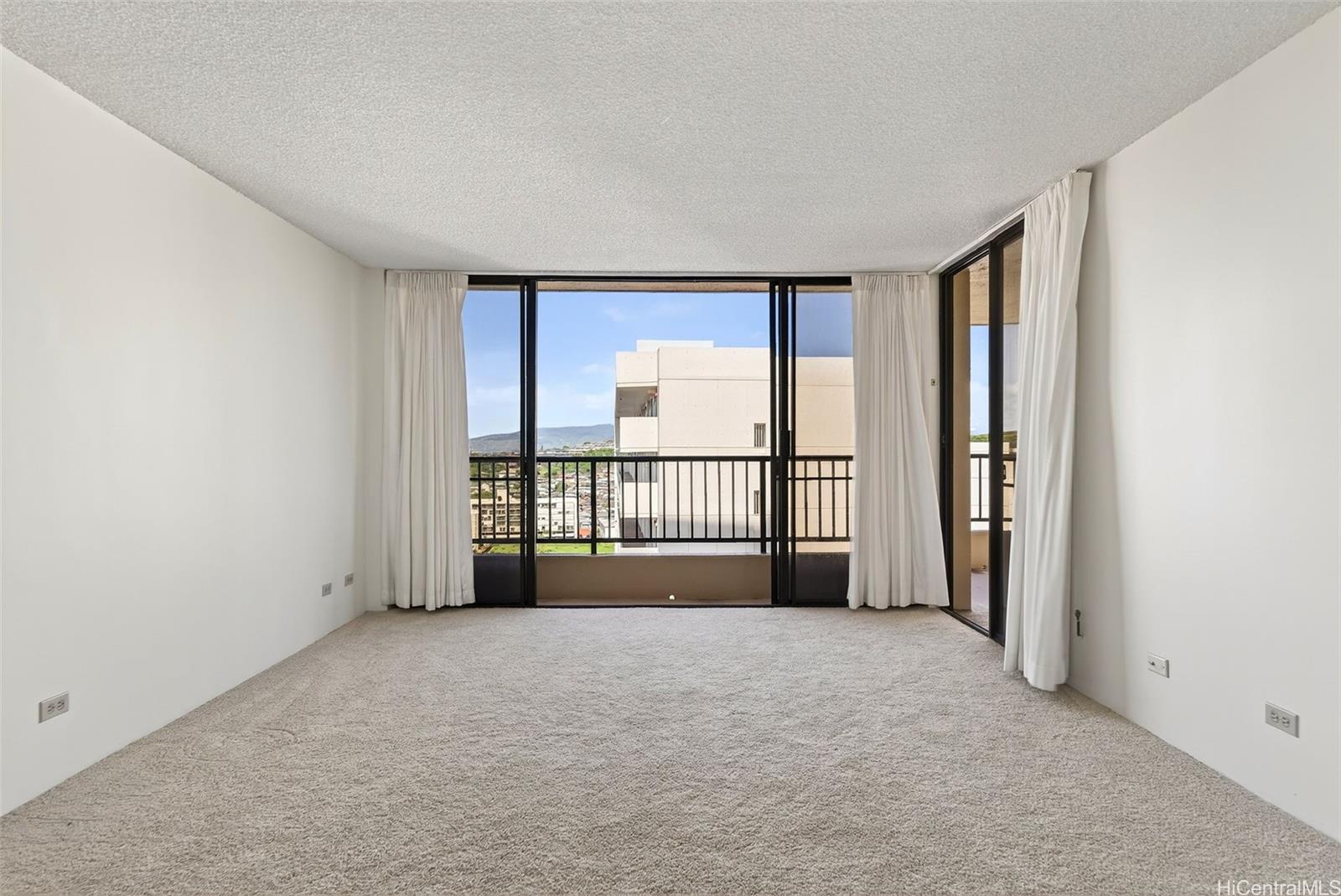 Horizon View Tower condo # 18C, Honolulu, Hawaii - photo 5 of 18