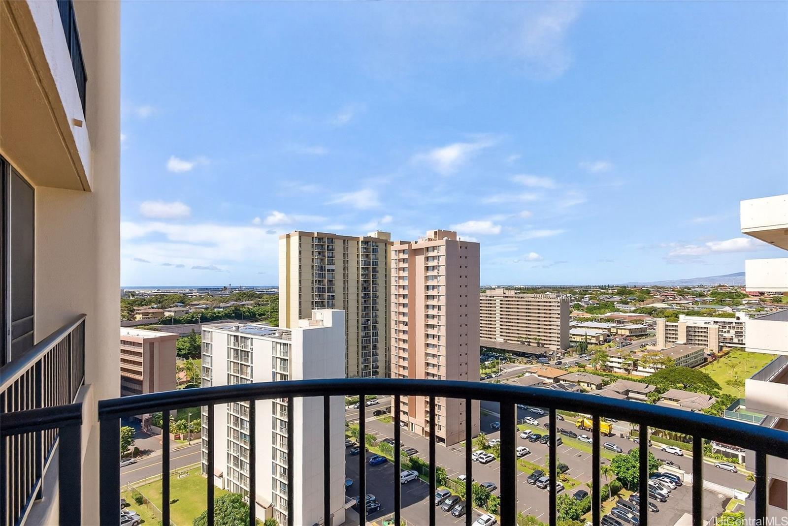 Horizon View Tower condo # 18C, Honolulu, Hawaii - photo 8 of 18