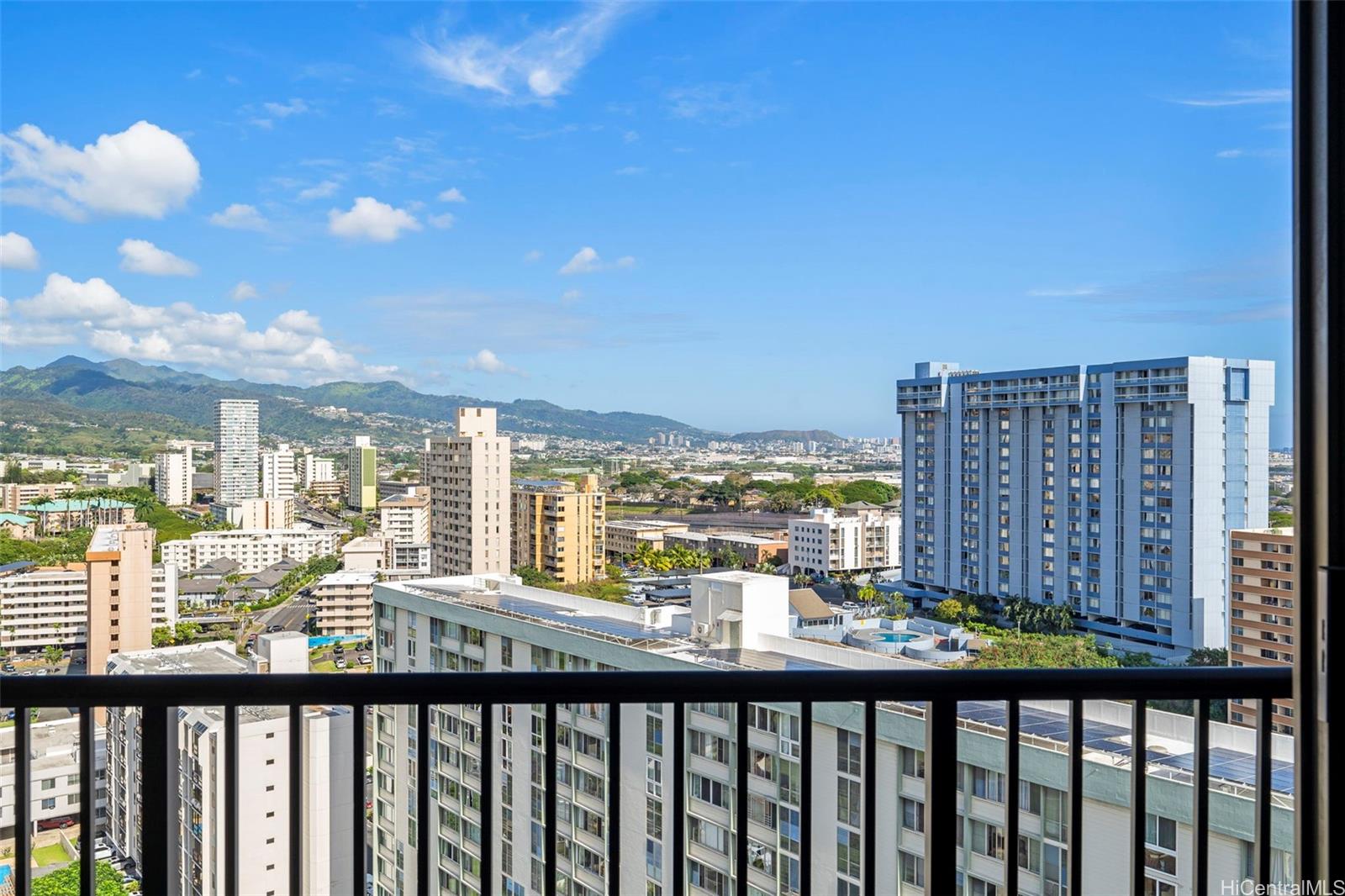Horizon View Tower condo # 21D, Honolulu, Hawaii - photo 21 of 25
