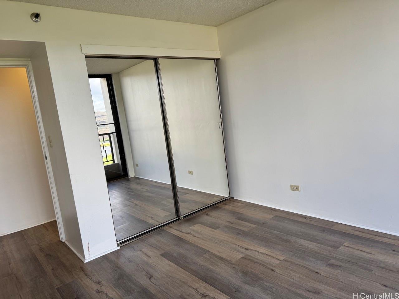 Horizon View Tower condo # 22A, Honolulu, Hawaii - photo 12 of 19