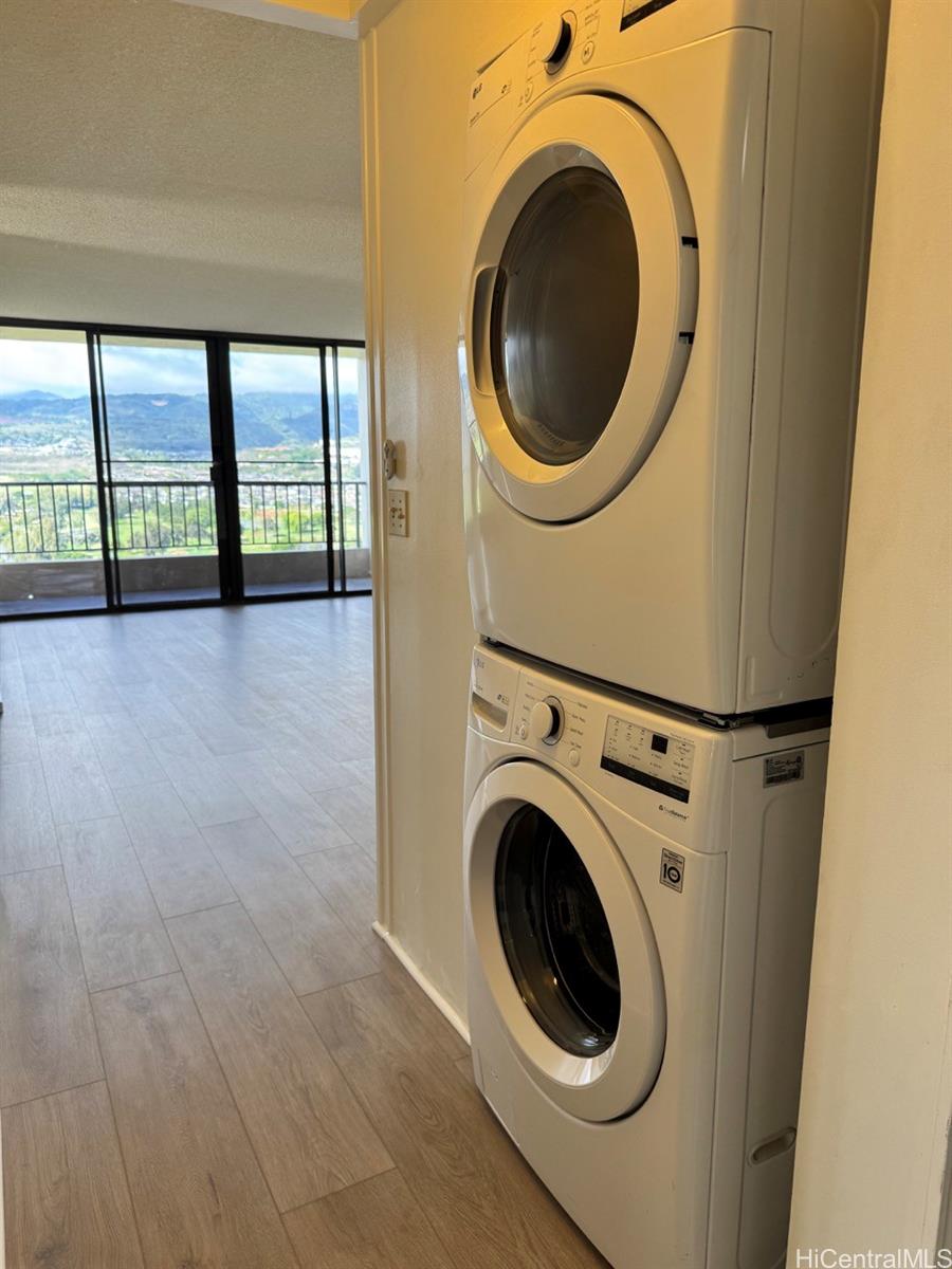 Horizon View Tower condo # 22A, Honolulu, Hawaii - photo 17 of 19