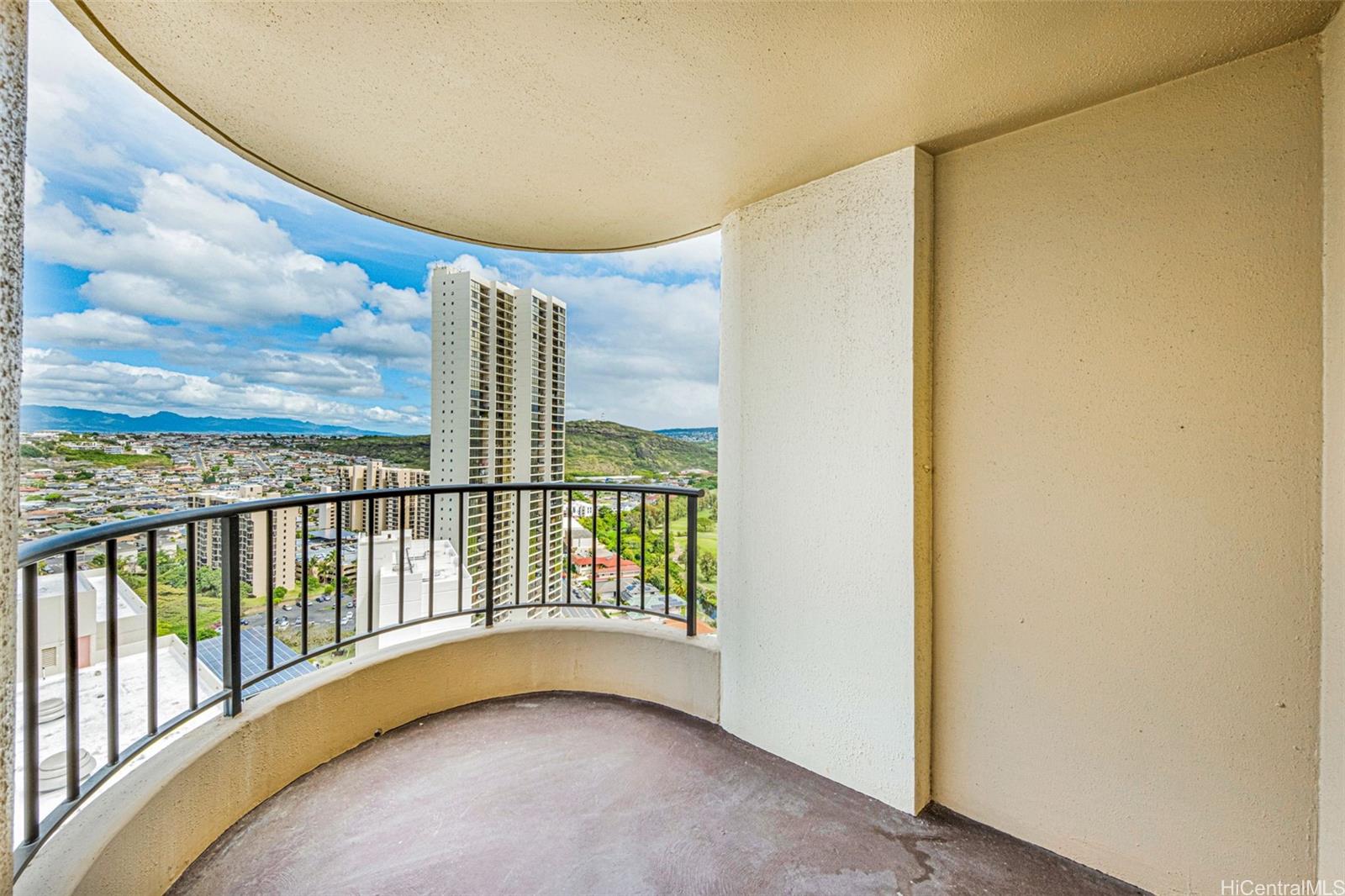 Horizon View Tower condo # 25C, Honolulu, Hawaii - photo 2 of 25