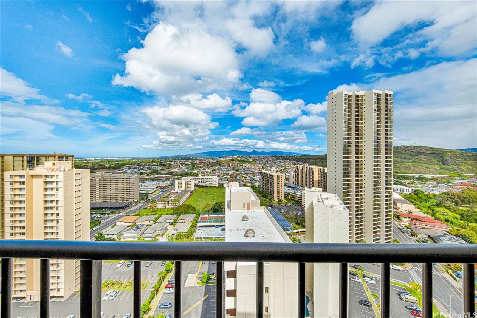 Horizon View Tower condo # 25C, Honolulu, Hawaii - photo 23 of 25
