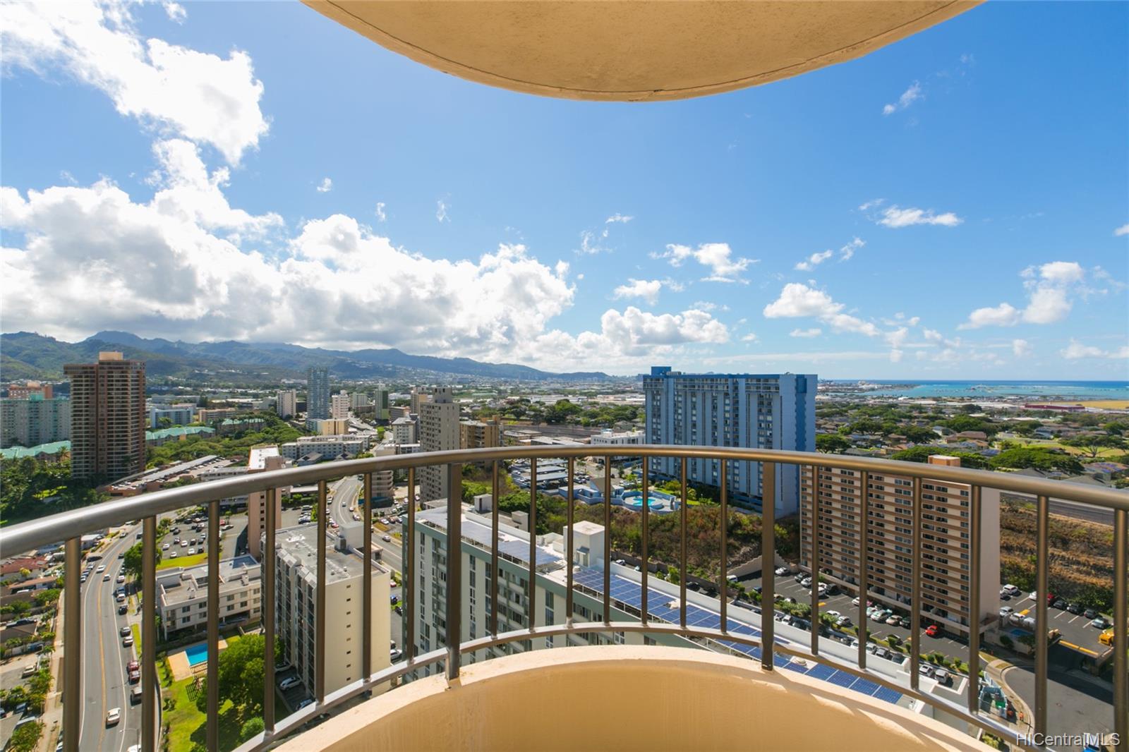 Horizon View Tower 26D, 3130 Ala Ilima Street, Honolulu Salt Lake condo