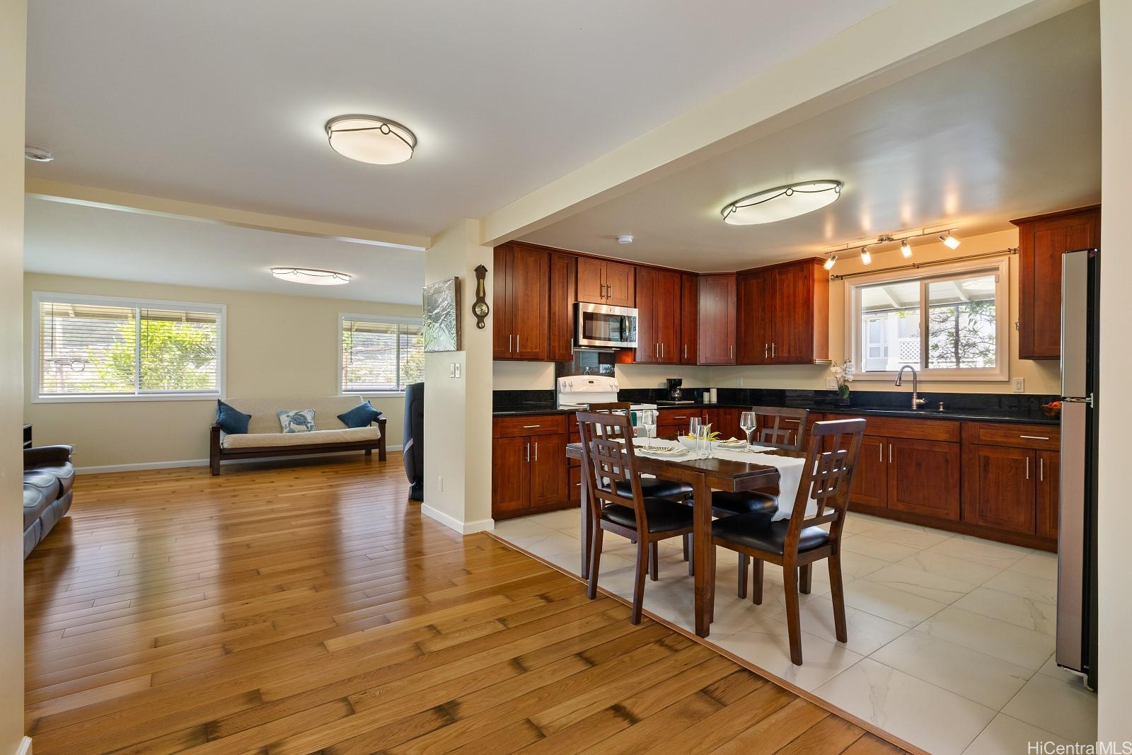 3137  Woodlawn Drive Manoa-woodlawn, Honolulu home - photo 2 of 24