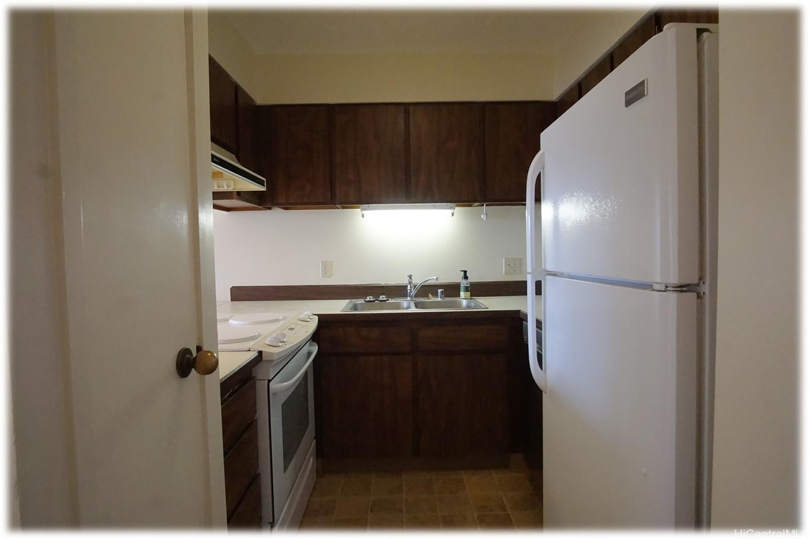 3138 Waialae Ave Honolulu - Rental - photo 3 of 11