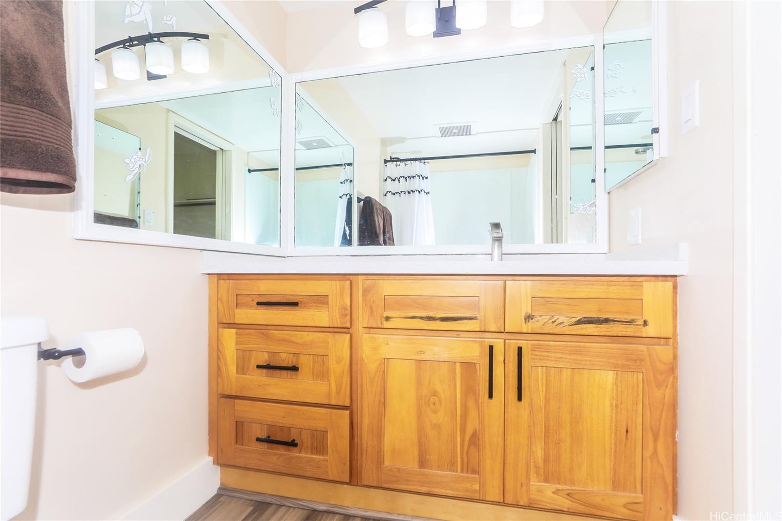 Regency Park condo # 114, Honolulu, Hawaii - photo 10 of 24