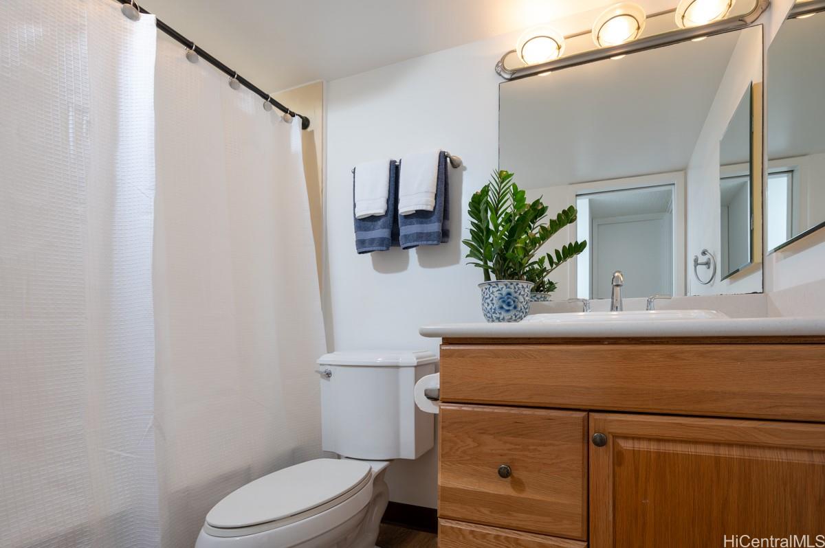 Regency Park condo # 136, Honolulu, Hawaii - photo 10 of 18