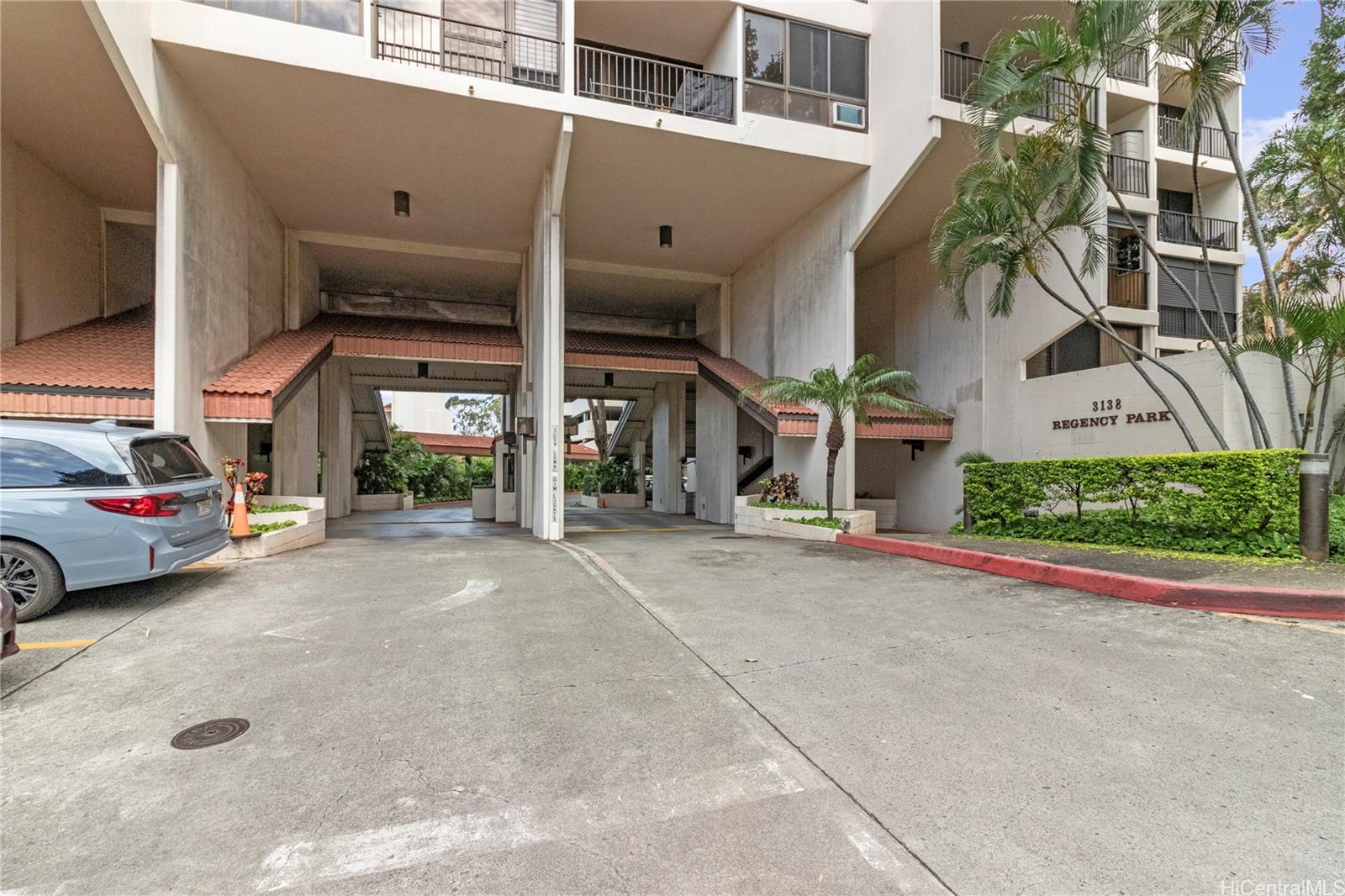 Regency Park condo # 136, Honolulu, Hawaii - photo 14 of 15