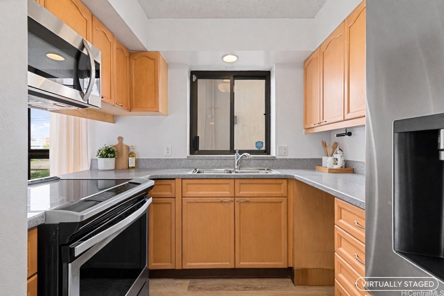 Regency Park condo # 136, Honolulu, Hawaii - photo 3 of 15