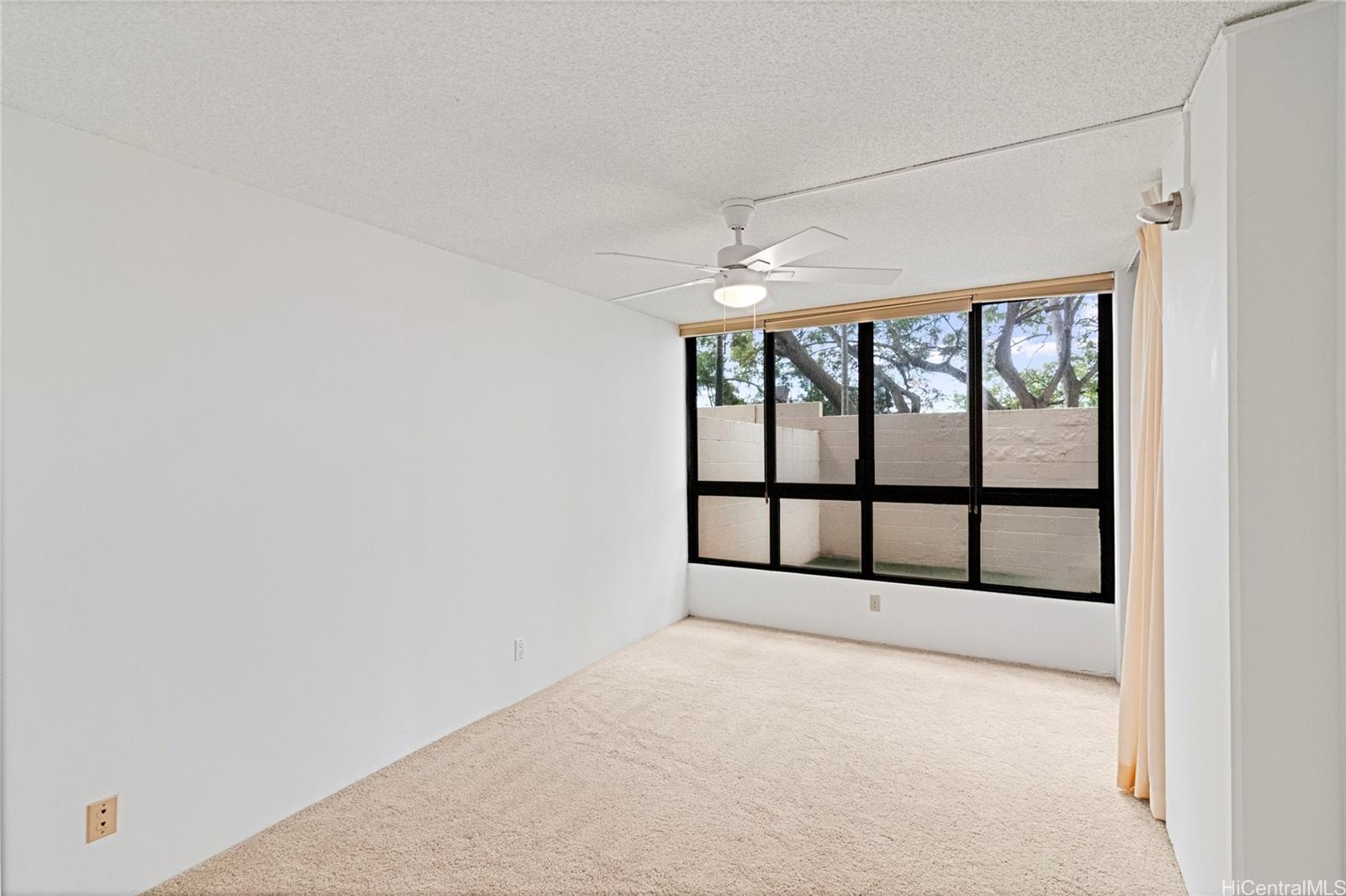 Regency Park condo # 136, Honolulu, Hawaii - photo 10 of 15