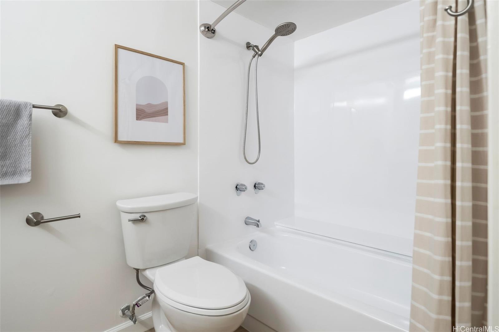 REGENCY PARK condo # 217, Honolulu, Hawaii - photo 15 of 25