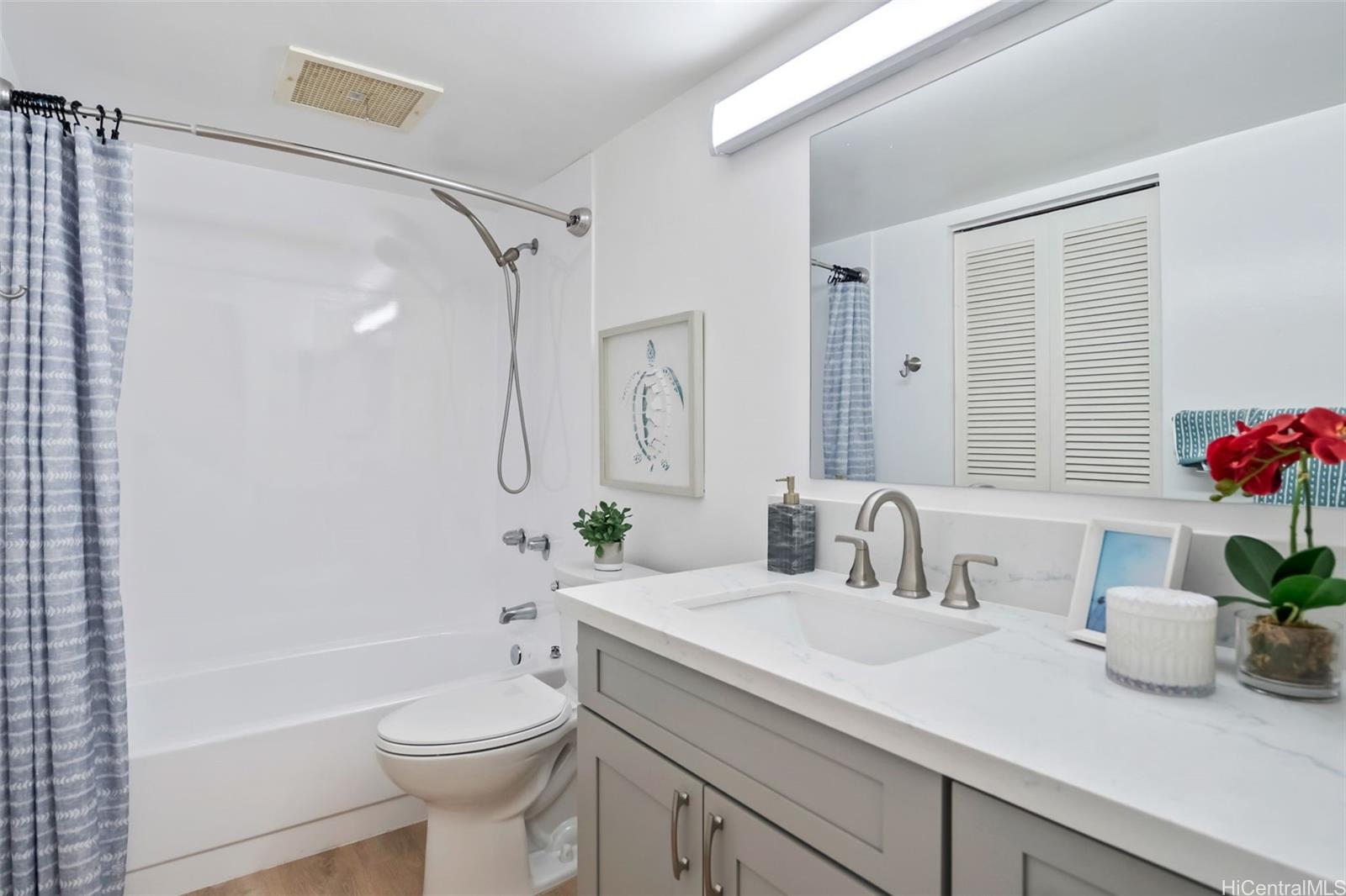 REGENCY PARK condo # 217, Honolulu, Hawaii - photo 10 of 25