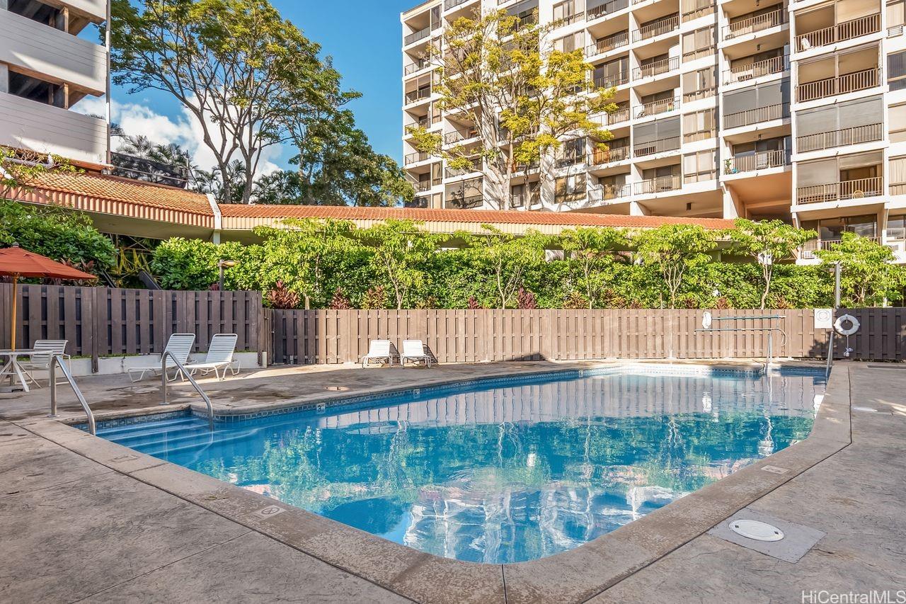 Regency Park condo # 230, Honolulu, Hawaii - photo 15 of 16