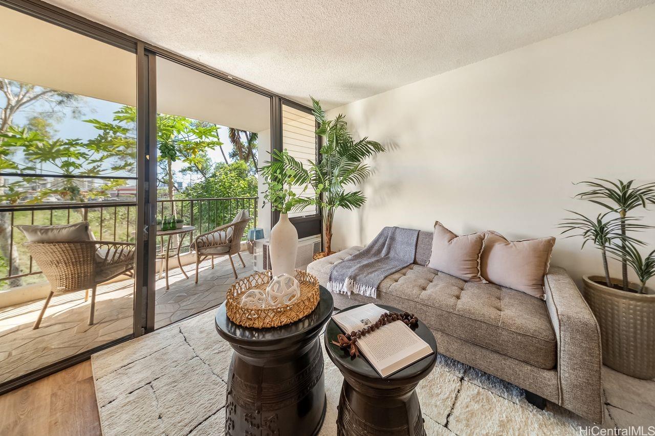 Regency Park condo # 230, Honolulu, Hawaii - photo 5 of 16