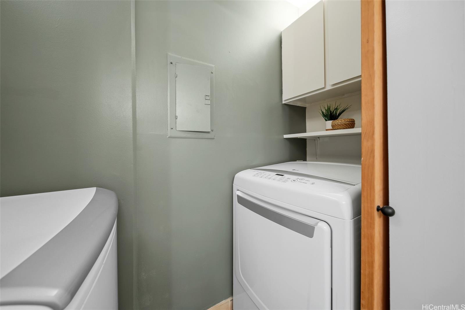 Regency Park condo # 316, Honolulu, Hawaii - photo 21 of 25