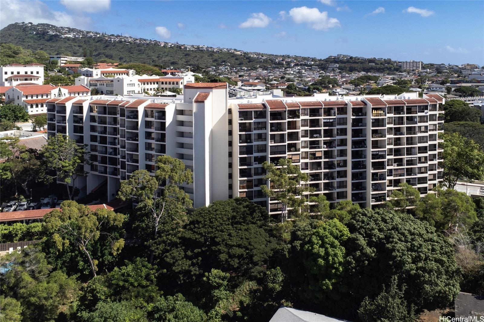 Regency Park condo # 316, Honolulu, Hawaii - photo 22 of 25