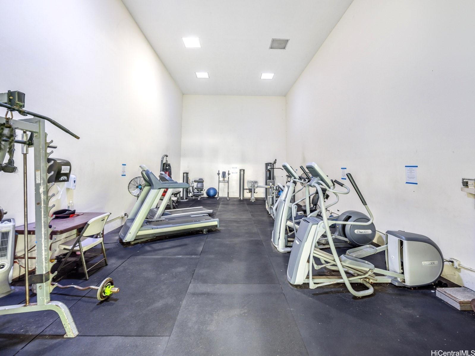 Regency Park condo # 316, Honolulu, Hawaii - photo 25 of 25