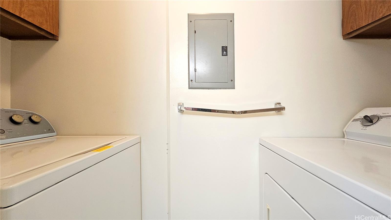 Regency Park condo # 320, Honolulu, Hawaii - photo 15 of 25