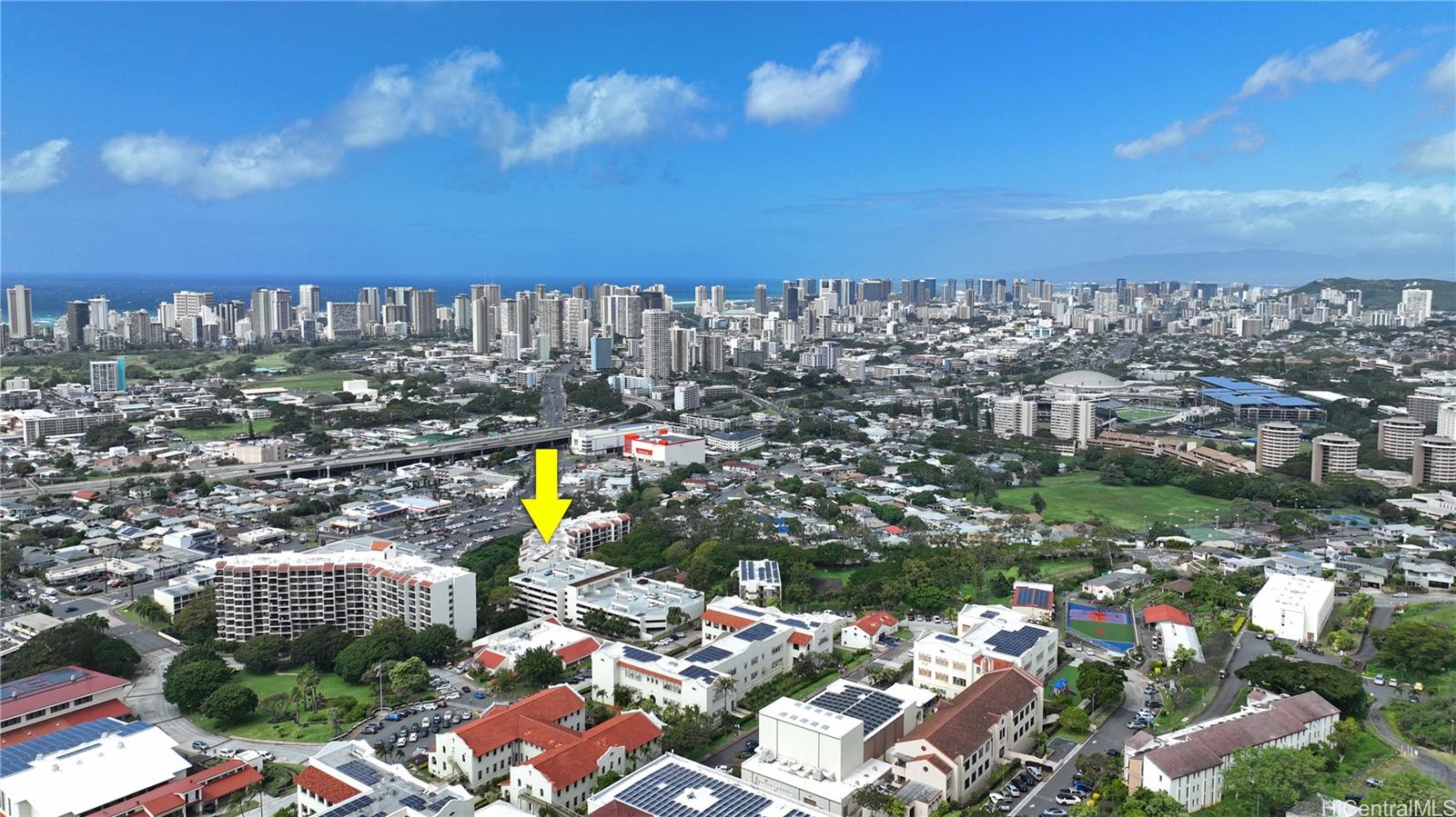 Regency Park condo # 320, Honolulu, Hawaii - photo 3 of 25