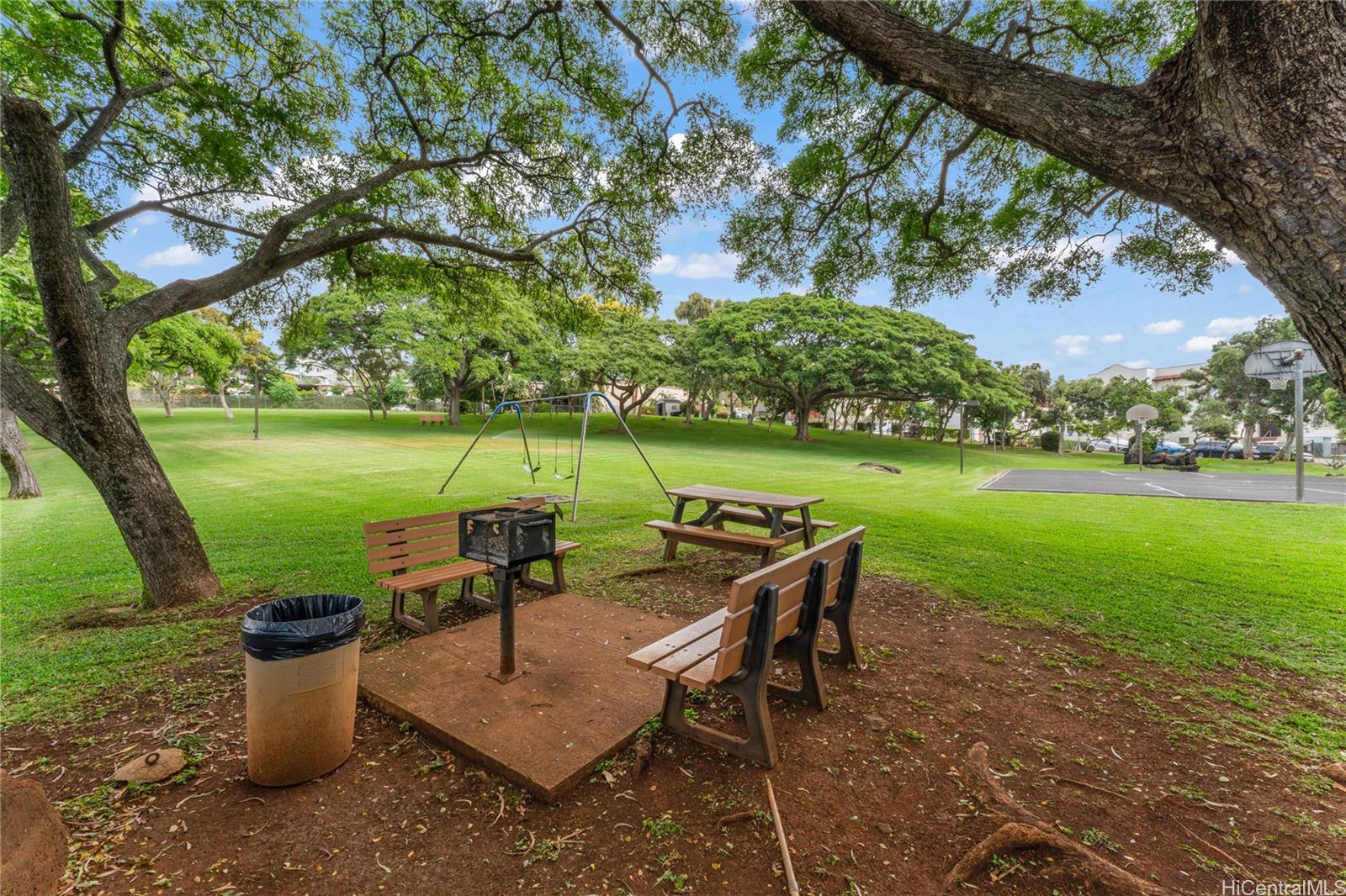 Regency Park condo # 325, Honolulu, Hawaii - photo 21 of 25