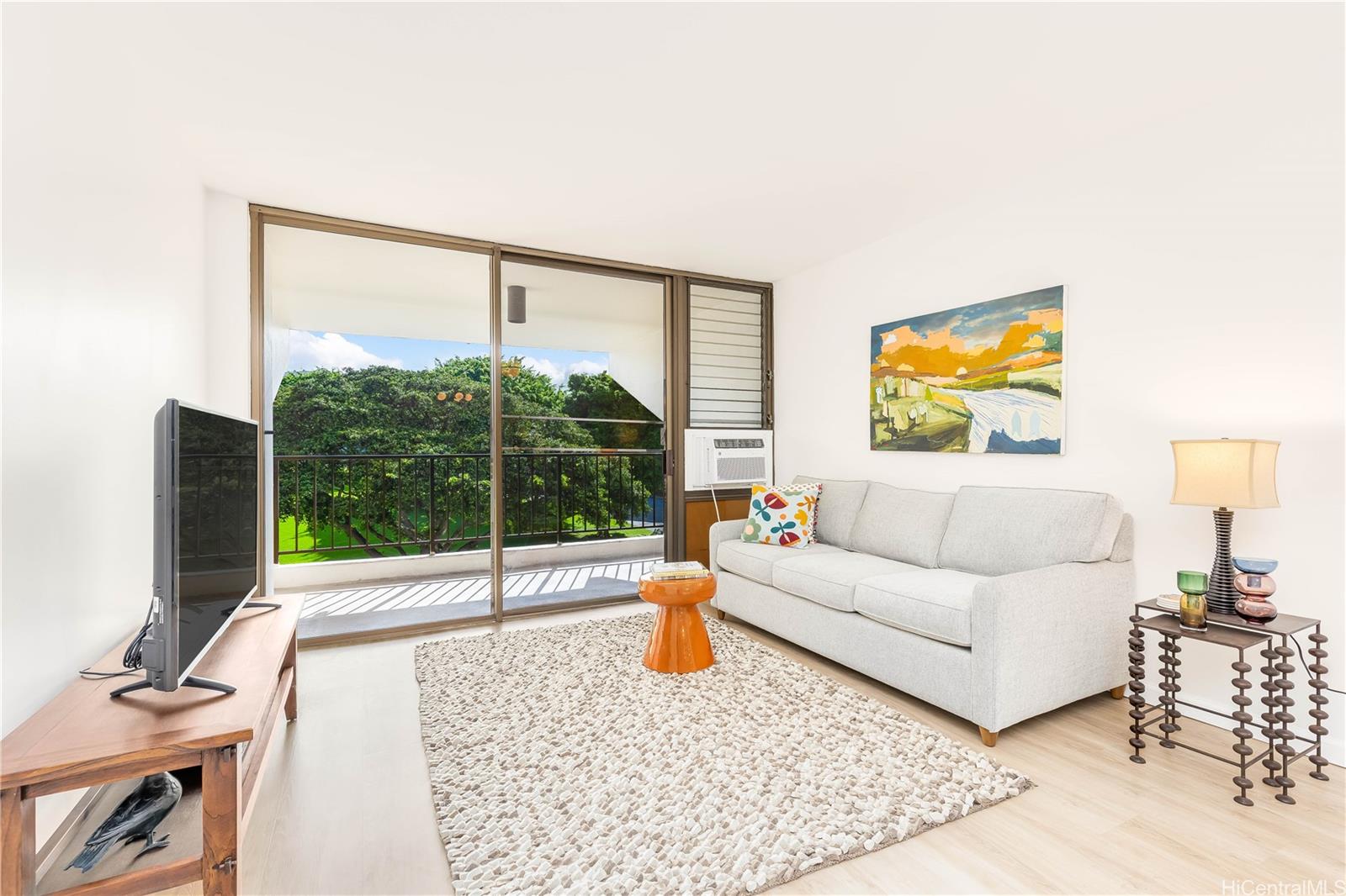 Regency Park condo # 413, Honolulu, Hawaii - photo 2 of 25