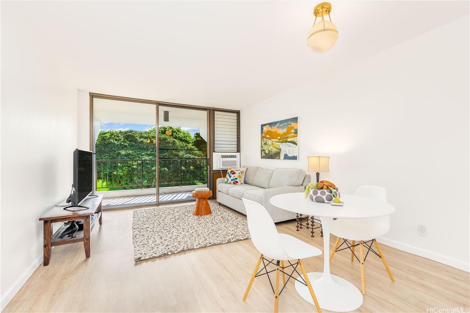 Regency Park condo # 413, Honolulu, Hawaii - photo 3 of 25