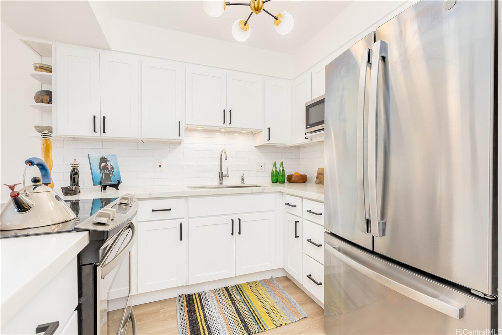 Regency Park condo # 413, Honolulu, Hawaii - photo 6 of 25