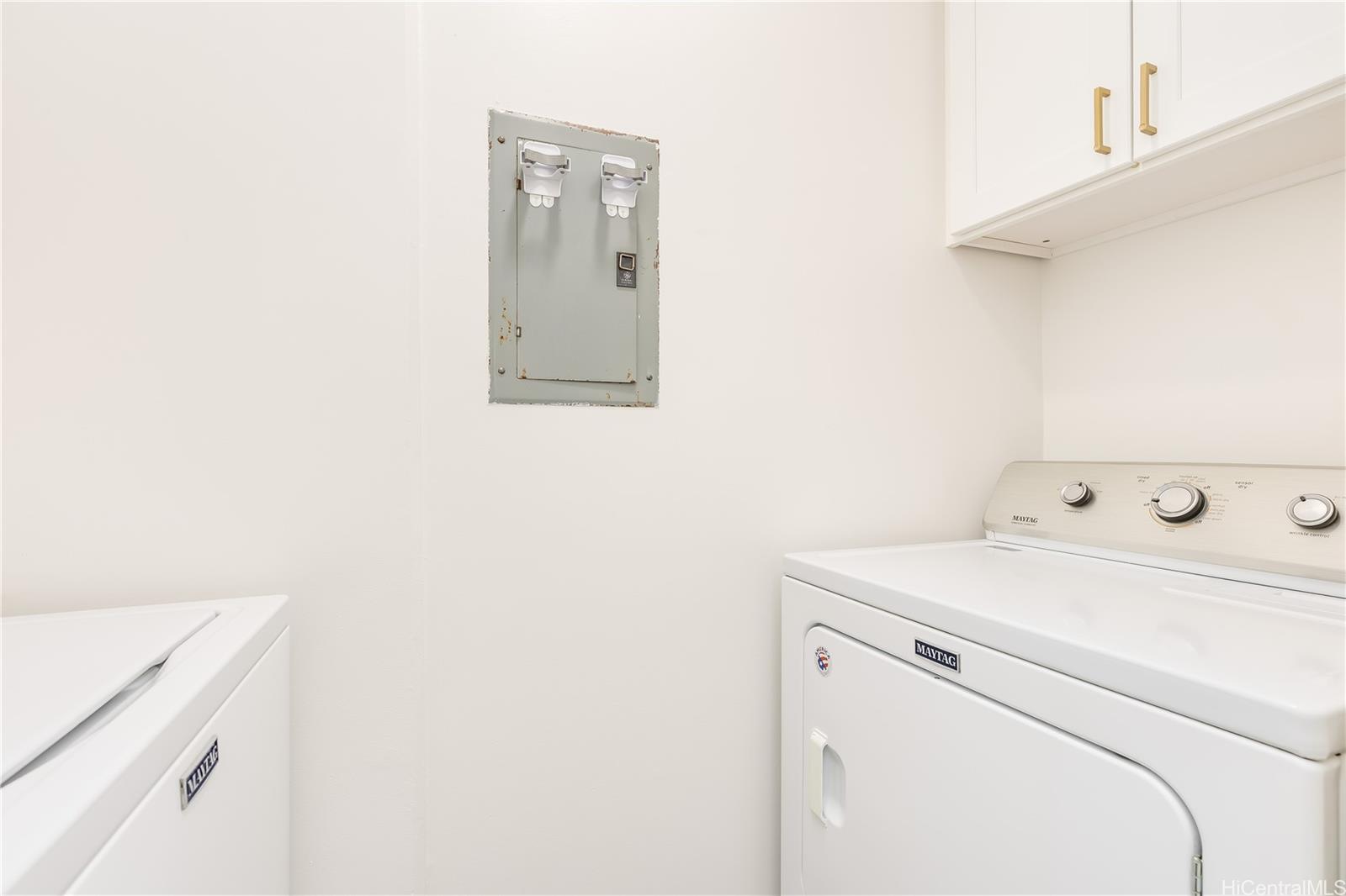 Regency Park condo # 413, Honolulu, Hawaii - photo 9 of 25