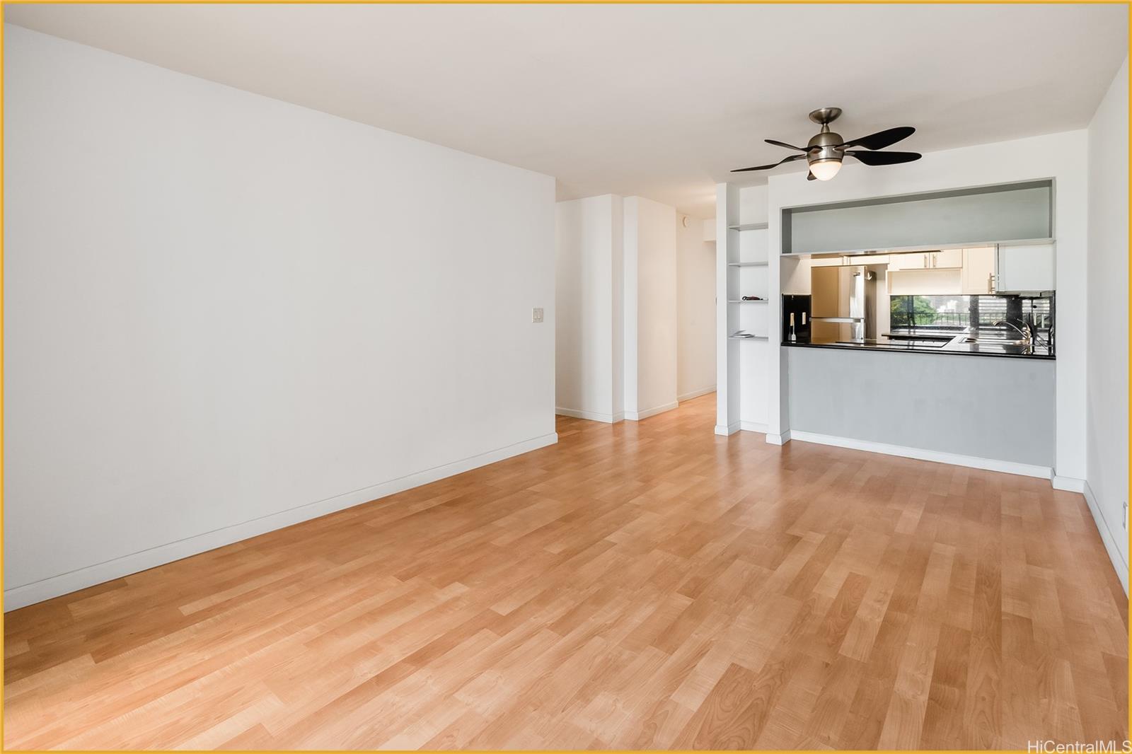REGENCY PARK condo # 414, Honolulu, Hawaii - photo 4 of 25