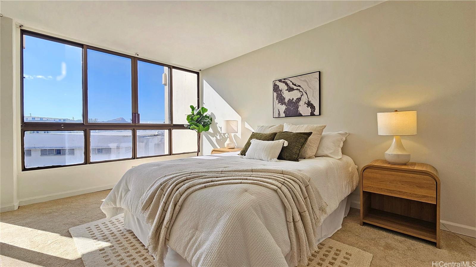 Regency Park condo # 422, Honolulu, Hawaii - photo 5 of 25