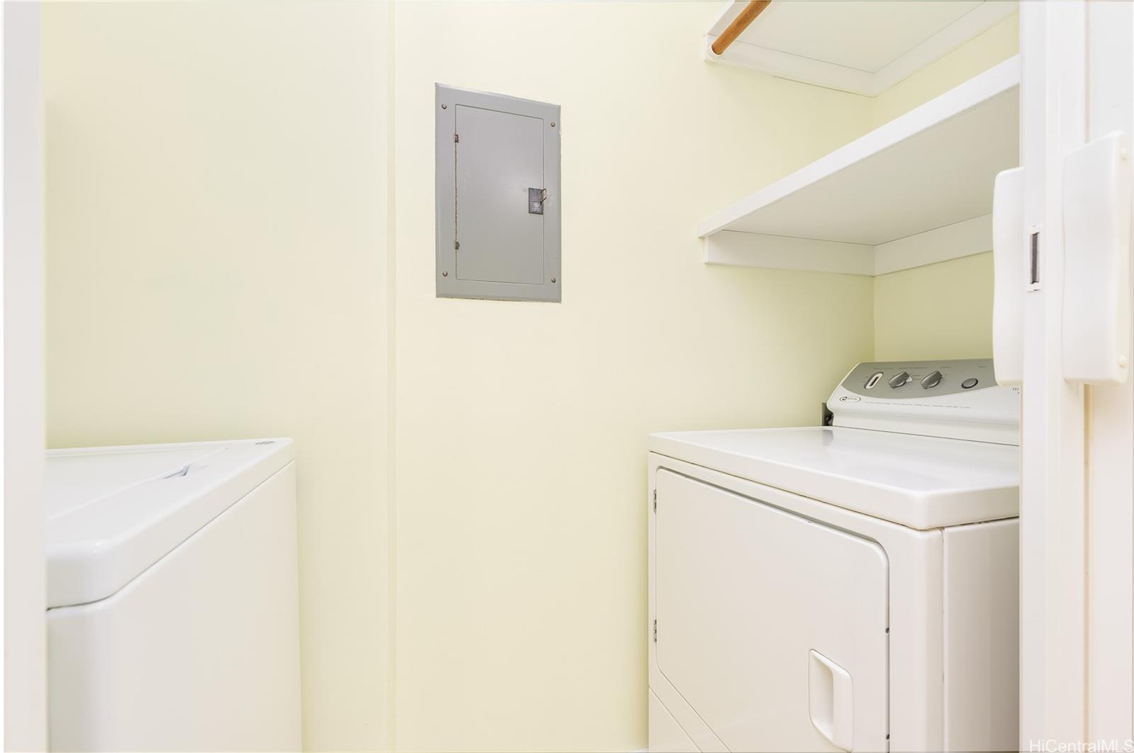 Regency Park condo # 423, Honolulu, Hawaii - photo 13 of 23