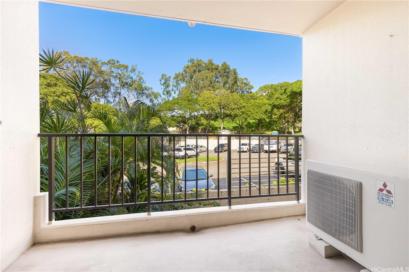 Regency Park condo # 423, Honolulu, Hawaii - photo 5 of 23