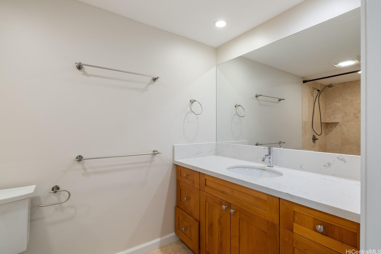 Regency Park condo # 510, Honolulu, Hawaii - photo 19 of 25