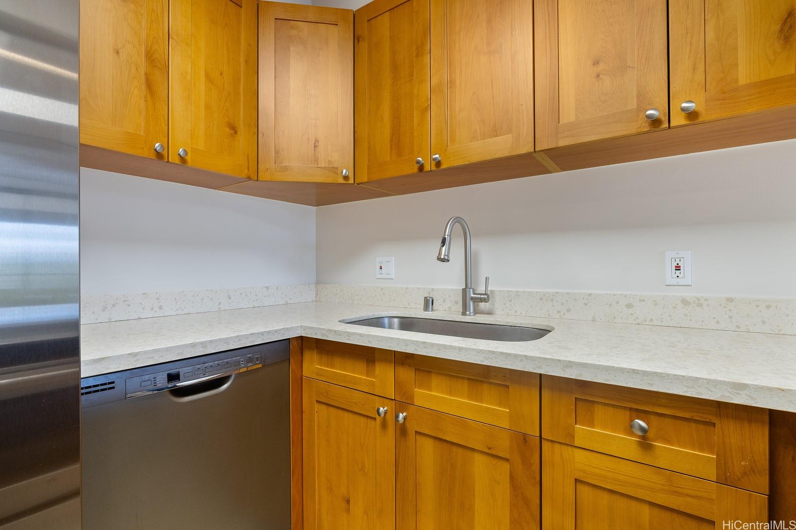 Regency Park condo # 510, Honolulu, Hawaii - photo 9 of 25