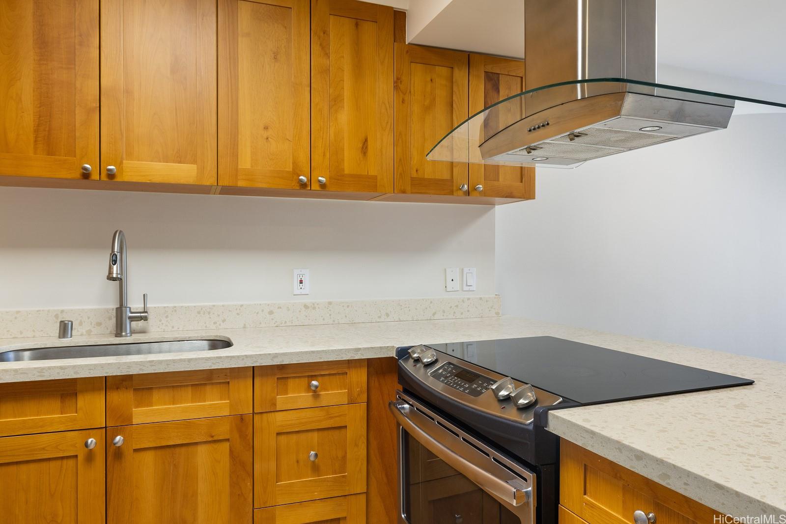 Regency Park condo # 510, Honolulu, Hawaii - photo 10 of 25