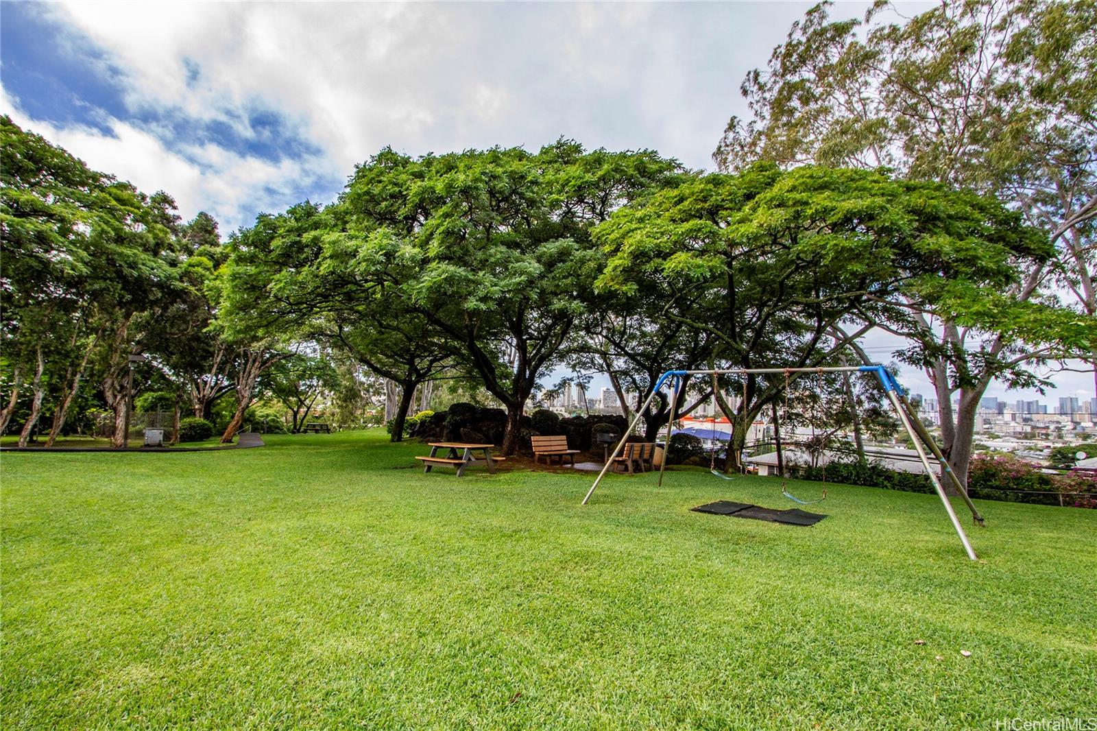 3138 Waialae Ave Honolulu - Rental - photo 16 of 19