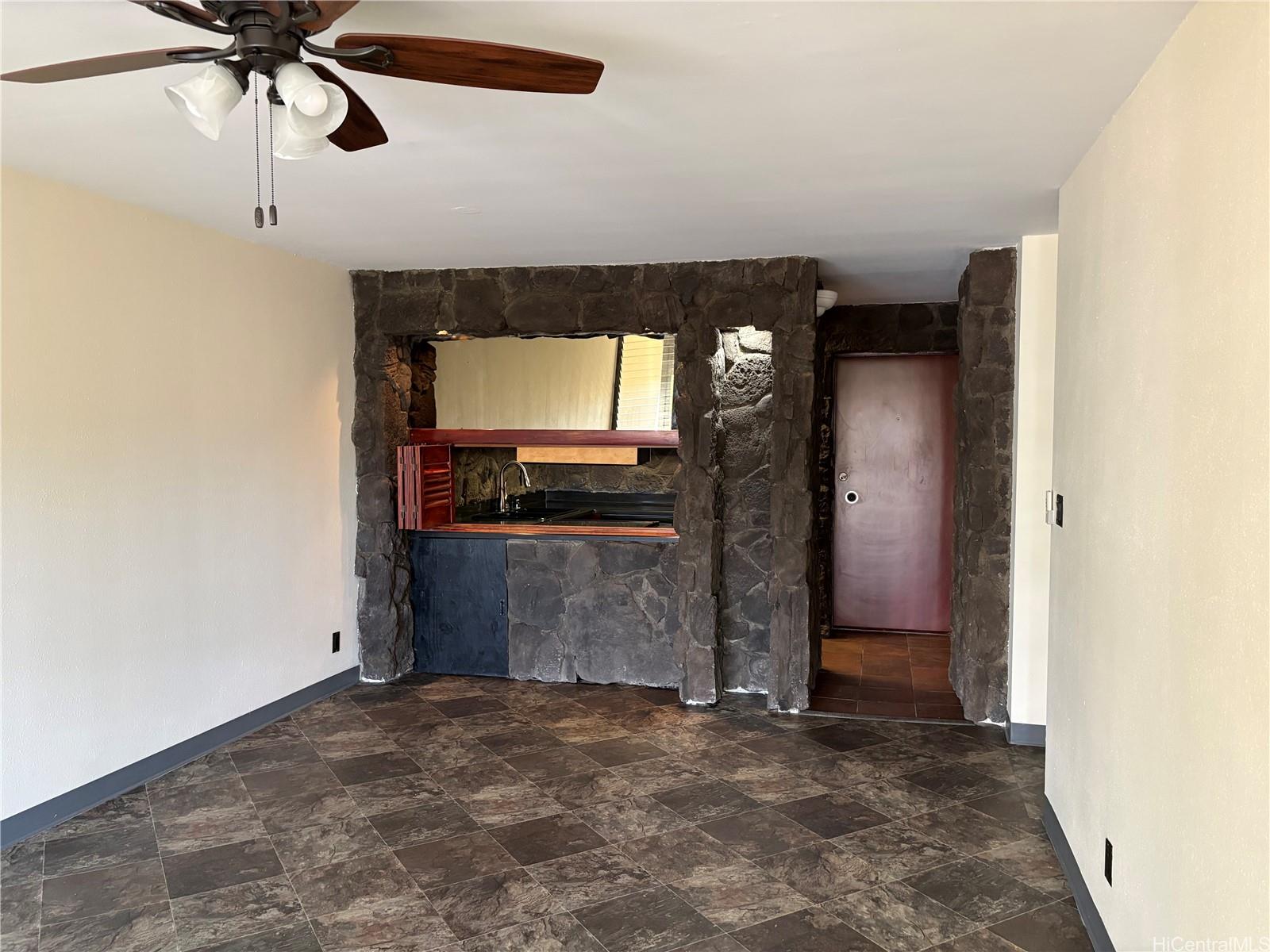 3138 Waialae Ave Honolulu - Rental - photo 3 of 18